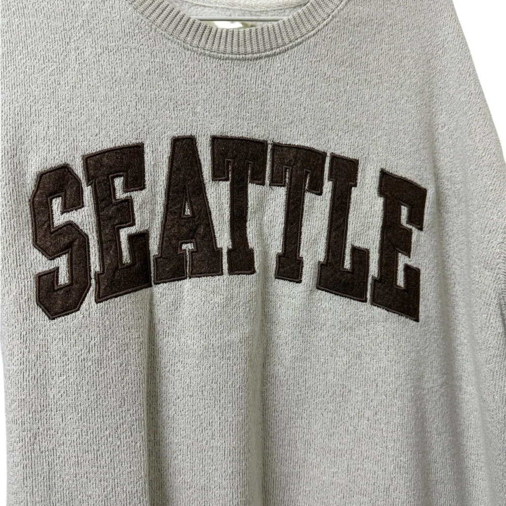 Cream Sweater by New York Popular